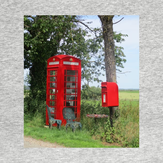 Red phone and post box. by TreacleDesigns